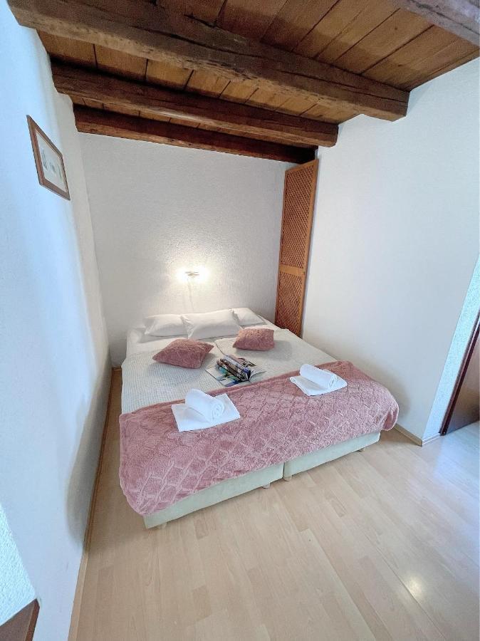 House Ivancic-Free Parking Trogir Exterior photo